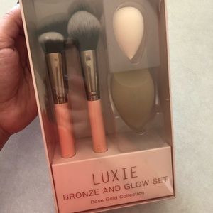 🆕 Luxie Bronze and Glow set